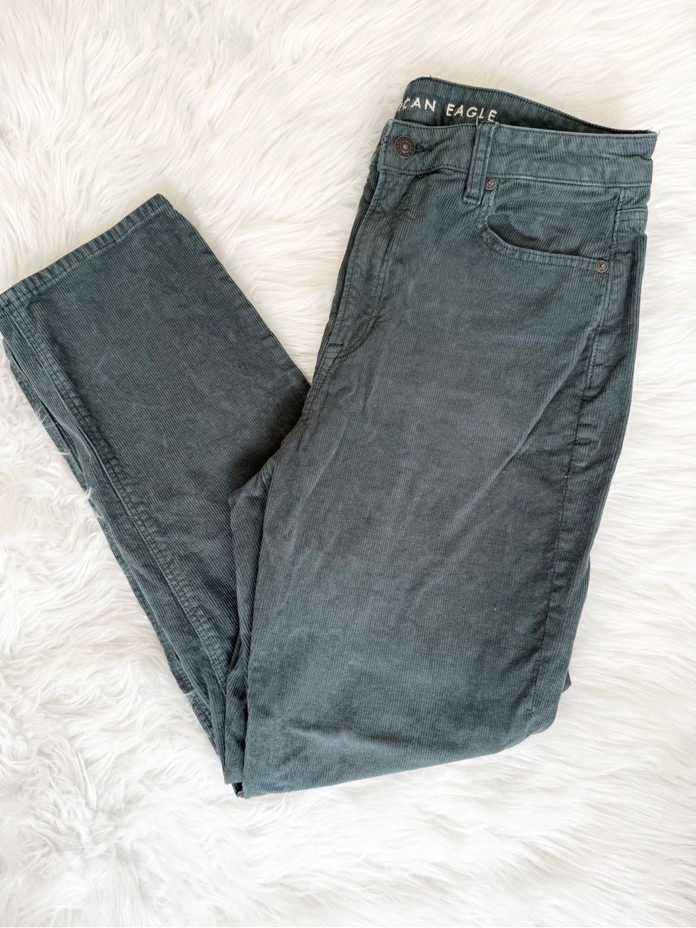American Eagle Forest Green Corduroy Mom Straight Pants Women’s 10